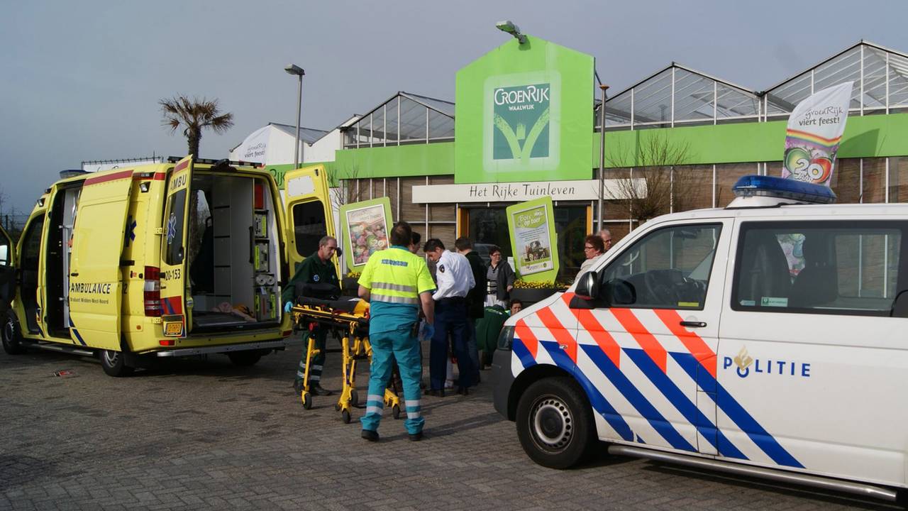 Ongeval bij tuincentrum (Foto: Martijn van Bijnen/FPMB)