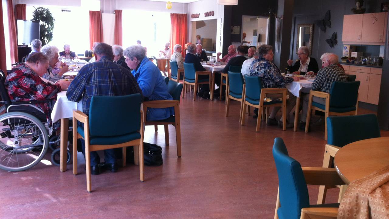 Kritiek van IGZ, mensen op foto hebben niets te maken met genoemde instellingen (foto: archief).