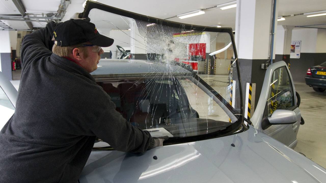 Carglass en Autotaalglas onder een dak