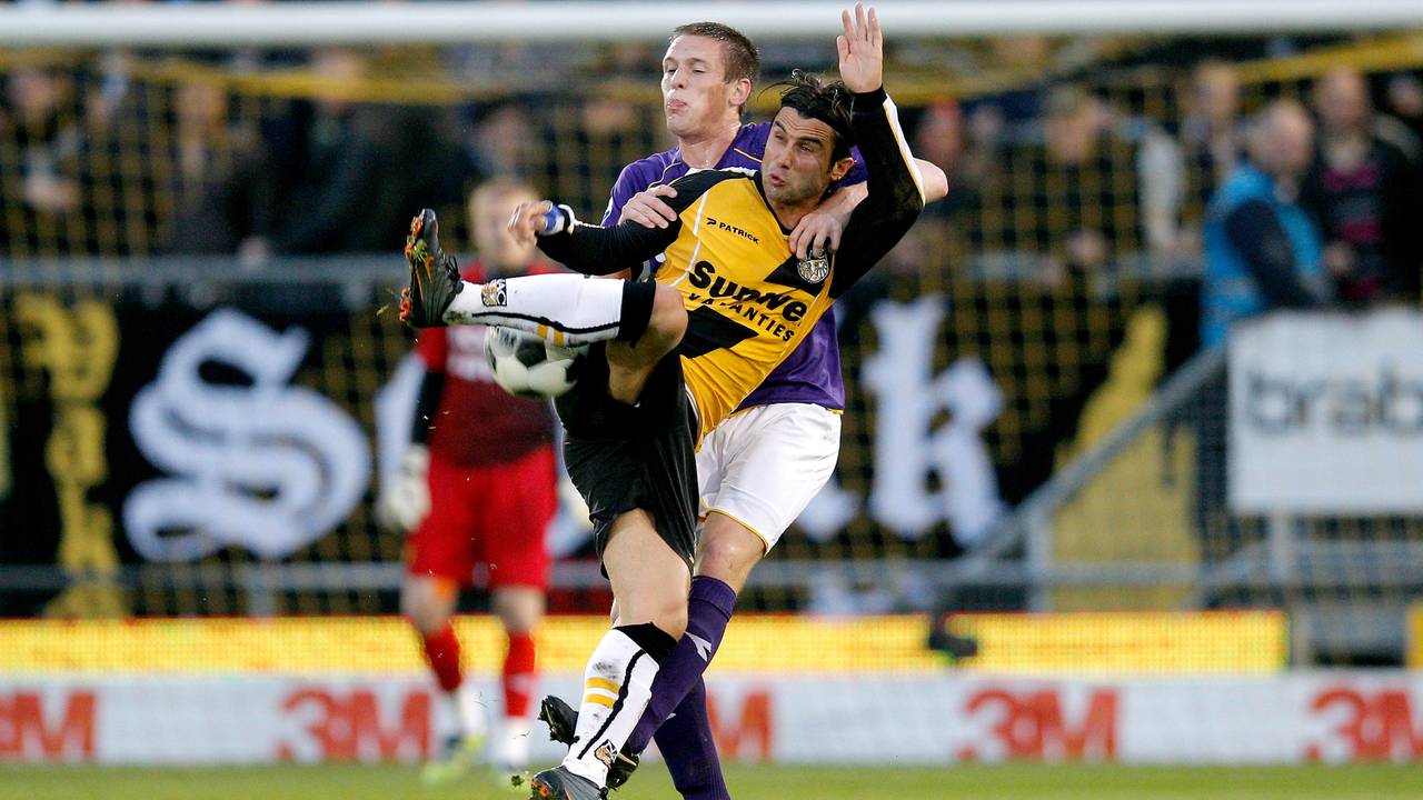 Santi Kolk in de wedstrijd tegen Roda JC. (Foto: Pics United)