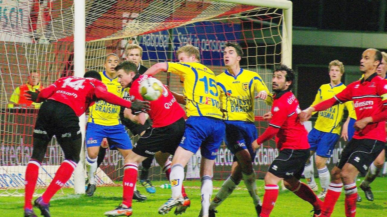 Cambuur klopt Helmond Sport. (Foto: Wim van den Broek)