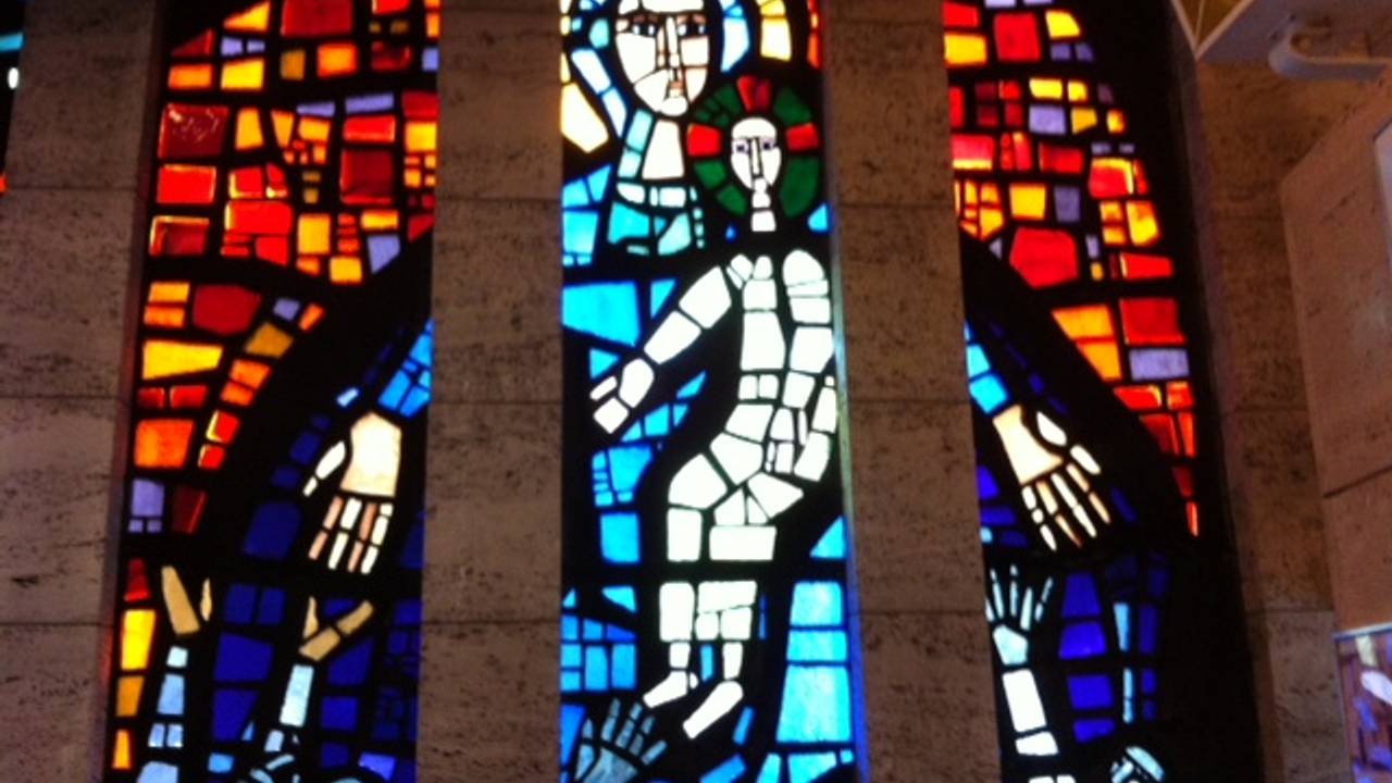 Helmonder Wim de Bekker stopt als bisschop van Paramaribo