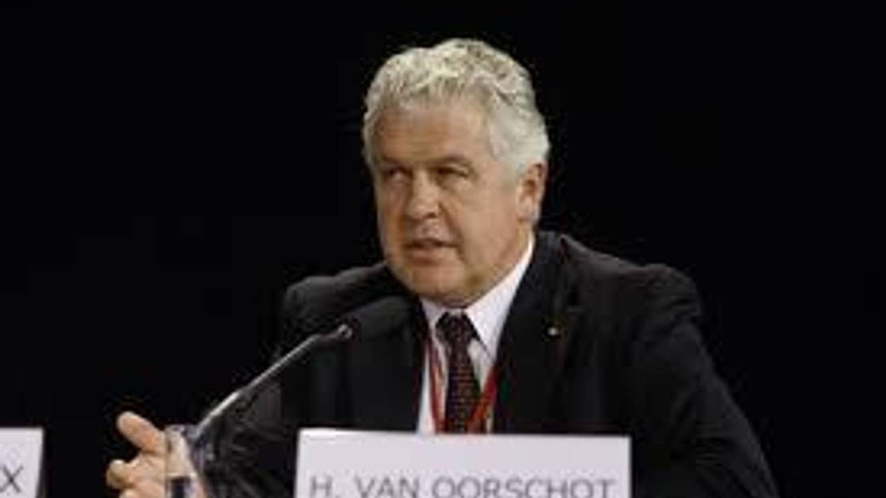 Mr. H.M.C.M. van Oorschot