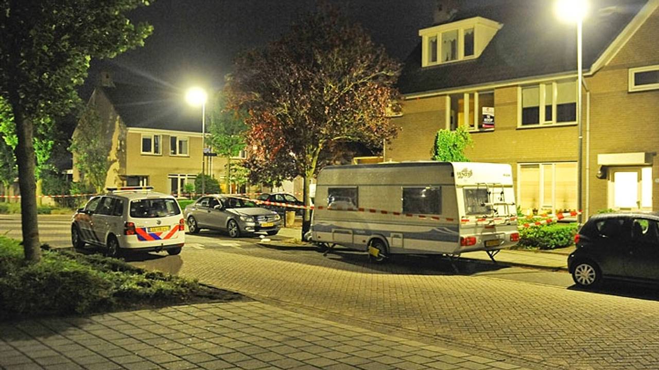 Politie doet onderzoek (Foto: Rico Vogels / SQ Vision)