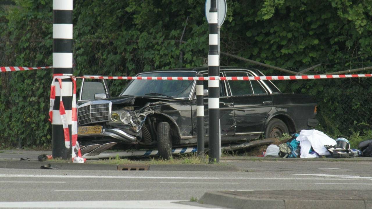 Verkeershork rijdt zich klem (foto: Harrie Grijseels/SQ Vision)