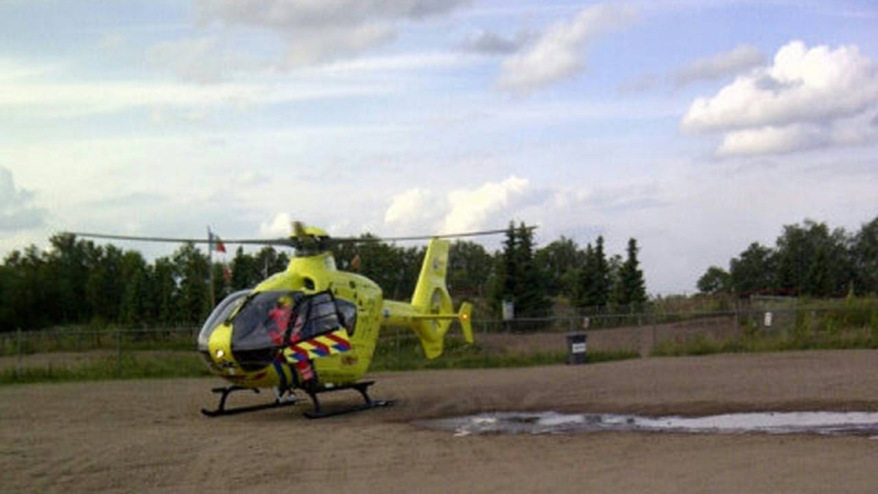 Traumaheli bij crossbaan (Foto: @brigadierCITYCO)