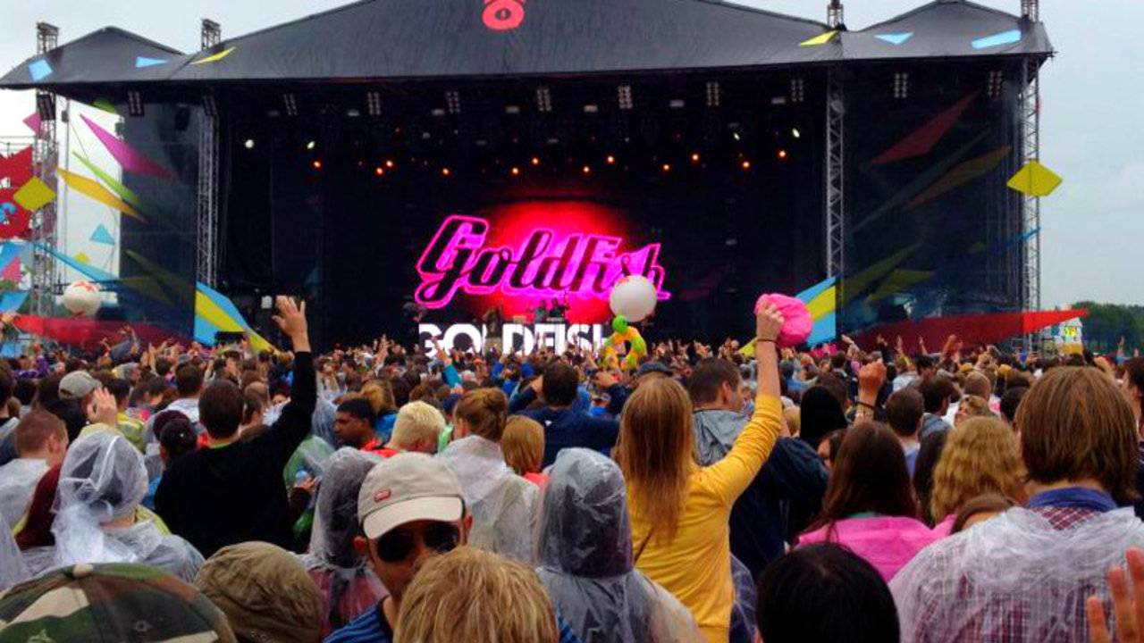 XO Live is druk doende met de line-up