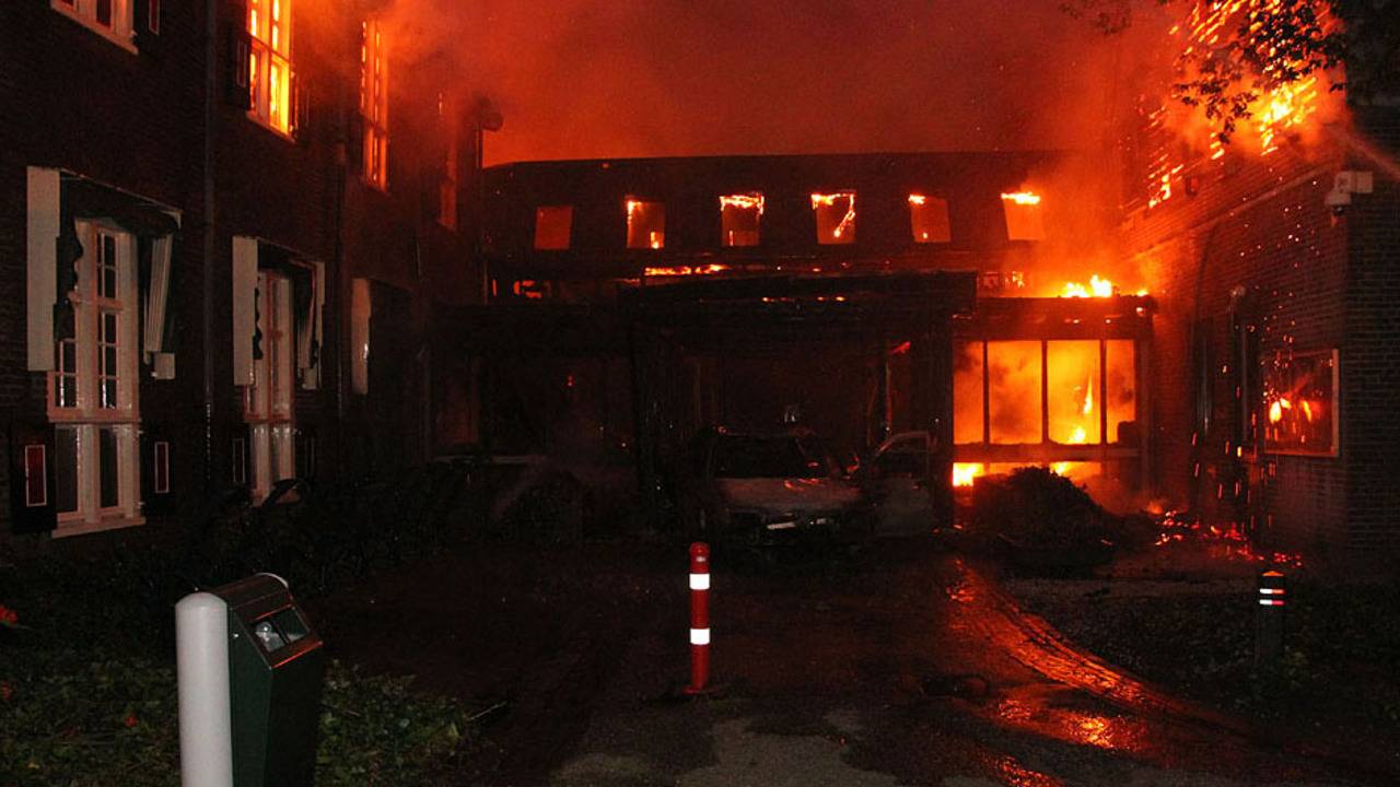 Een beeld van de verwoestende brand (foto: archief).