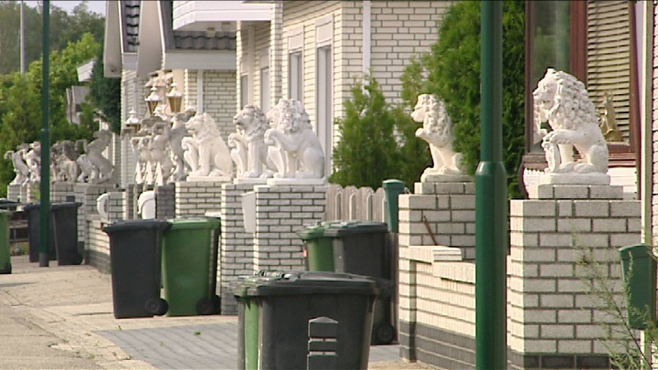 Er staan teveel woonwagens.