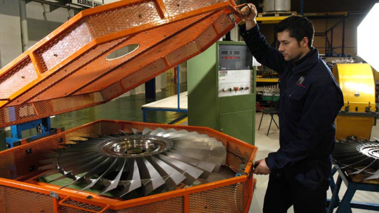Onderhoud aan een turbine van een straalmotor