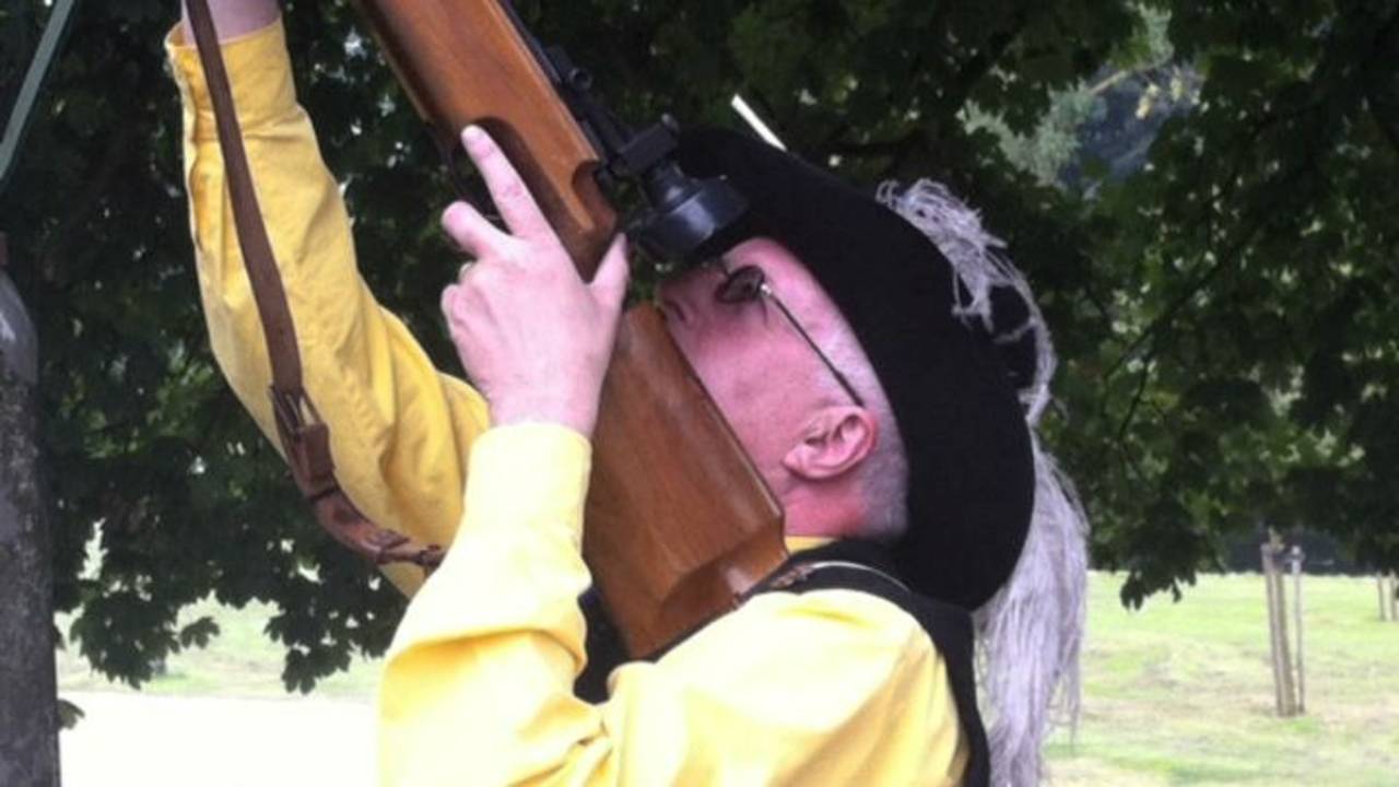 Dit is traditioneel schieten en geen sportschutter