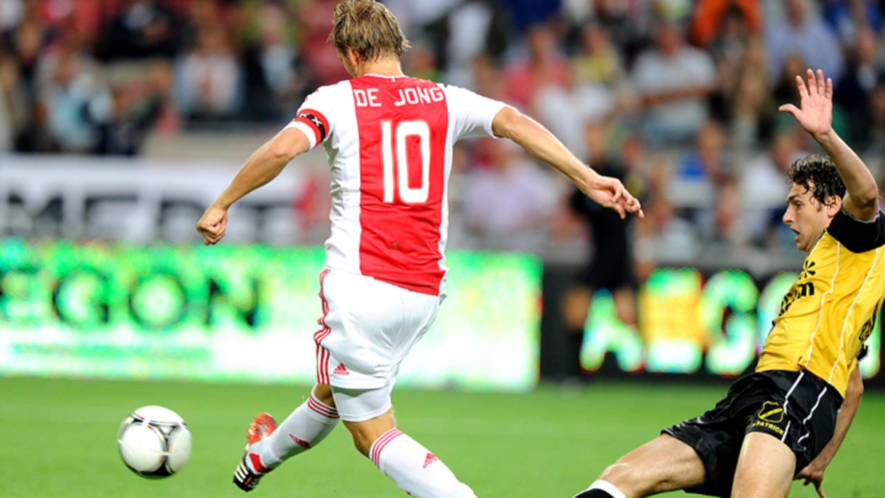 Botteghin kan goal De Jong niet voorkomen (foto: Pics United)