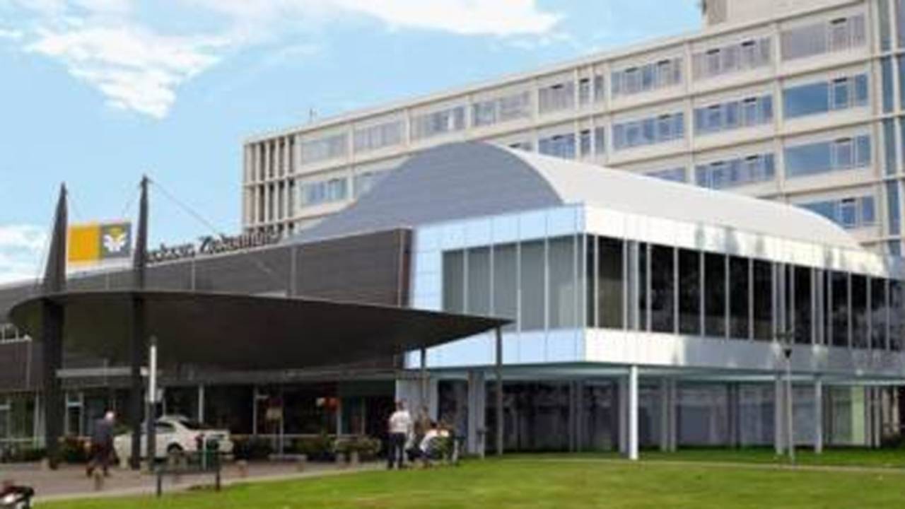 Twee tassen vol koper werden van het dak gestolen.