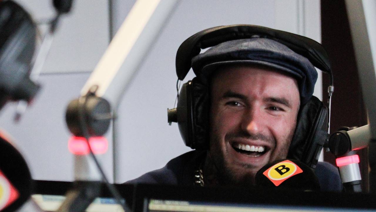 Ben Saunders als weerman. Foto: Bob Schellens
