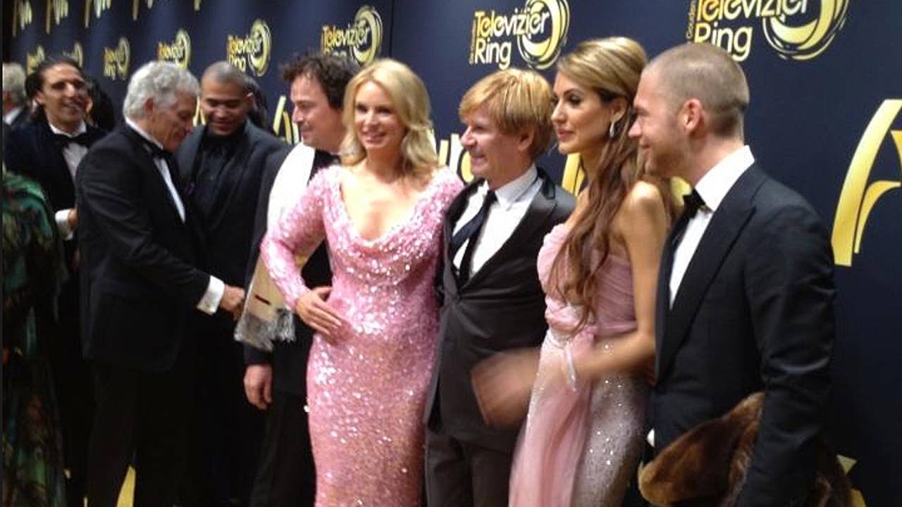 Addy van den Krommenacker op de rode loper bij de Televizierring 2012 (foto: Twitter)