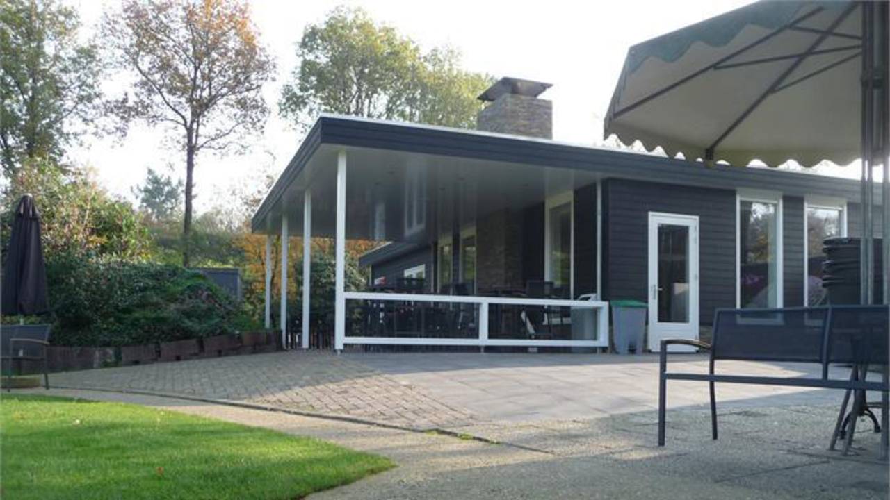 Het clubhuis van De Vosdeel