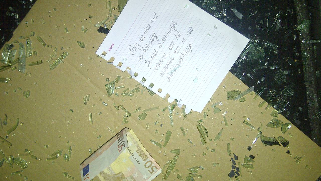 Het excuusbriefje (foto: Twitter/@brigadierSTRMce)