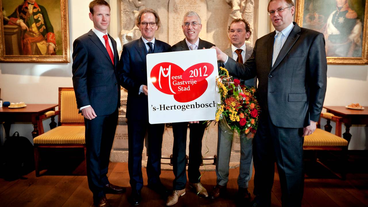 Ga naar slide 1
