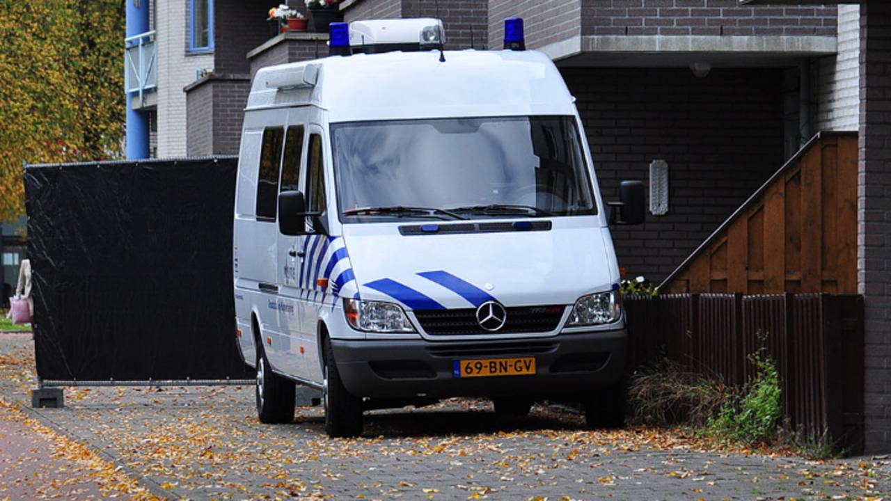 Onderzoek in Breda (foto: Perry Roovers / SQ Vision Mediaprodukties)