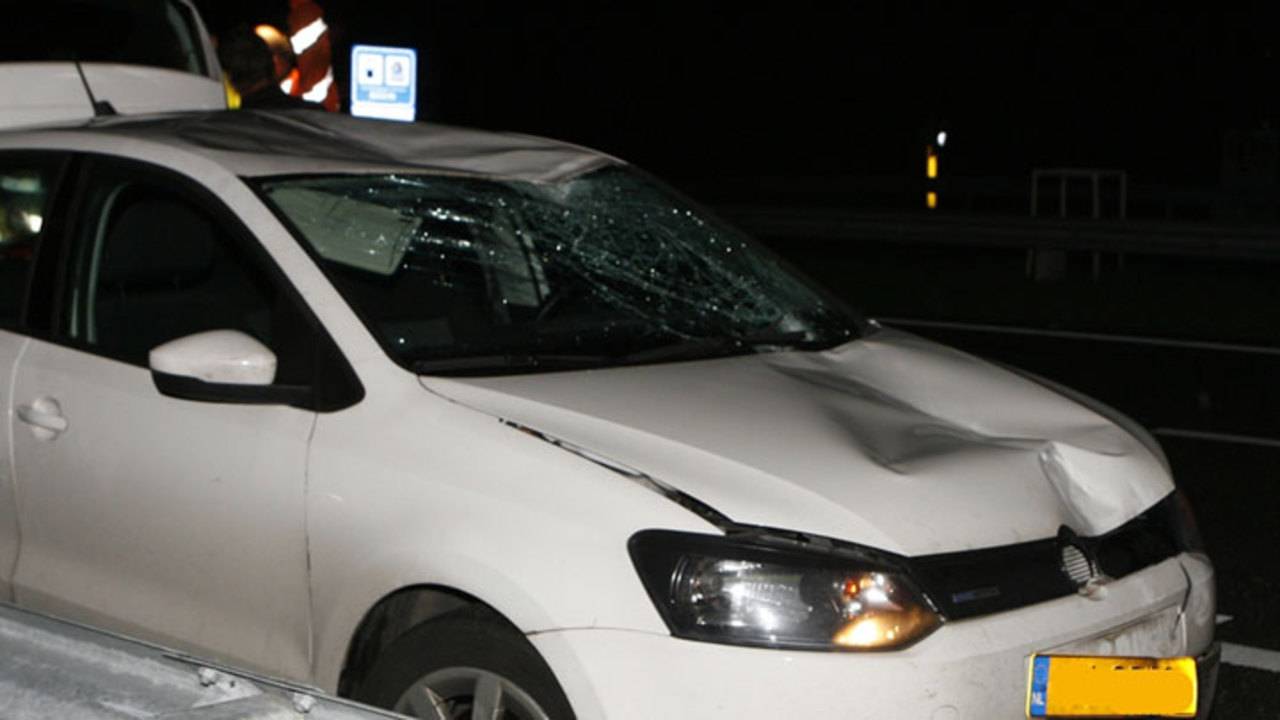 De auto die bij het ongeluk betrokken was (foto: Remco de Ruijter)
