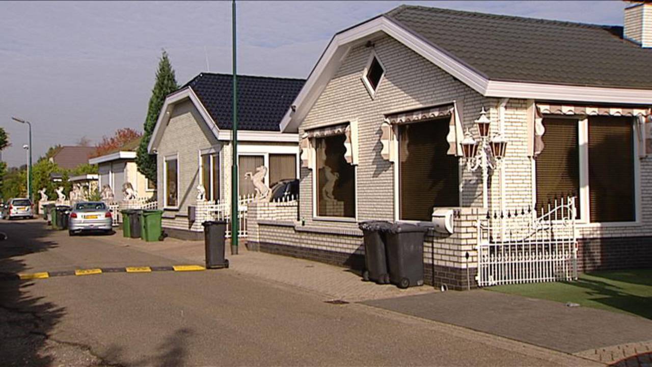 Een van de woonwagens aan de Broekweg in Waalre.