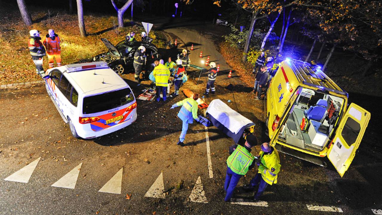 Man gewond (foto: SQ Vision Mediaprodukties)