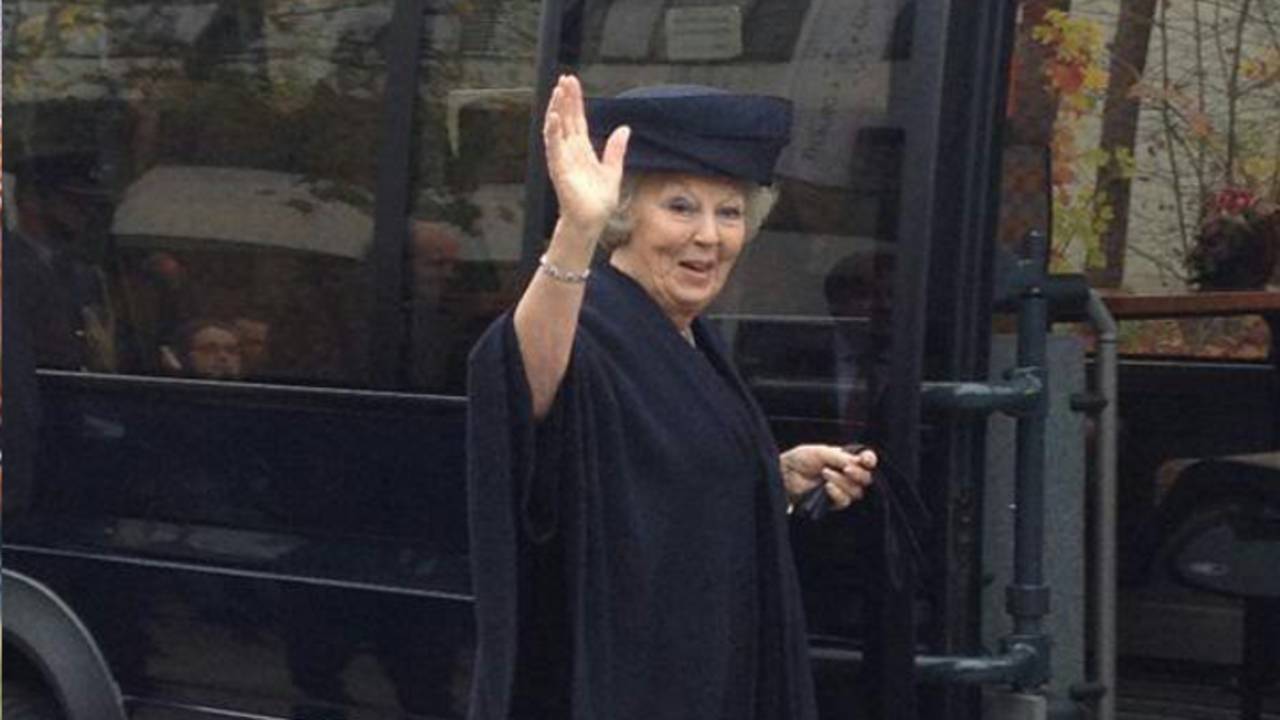 Prinses Beatrix komt op bezoek in Eindhoven