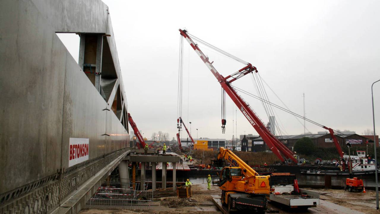 Eerdere werkzaamheden bij de Dieze in Den Bosch (Foto: ProRail)