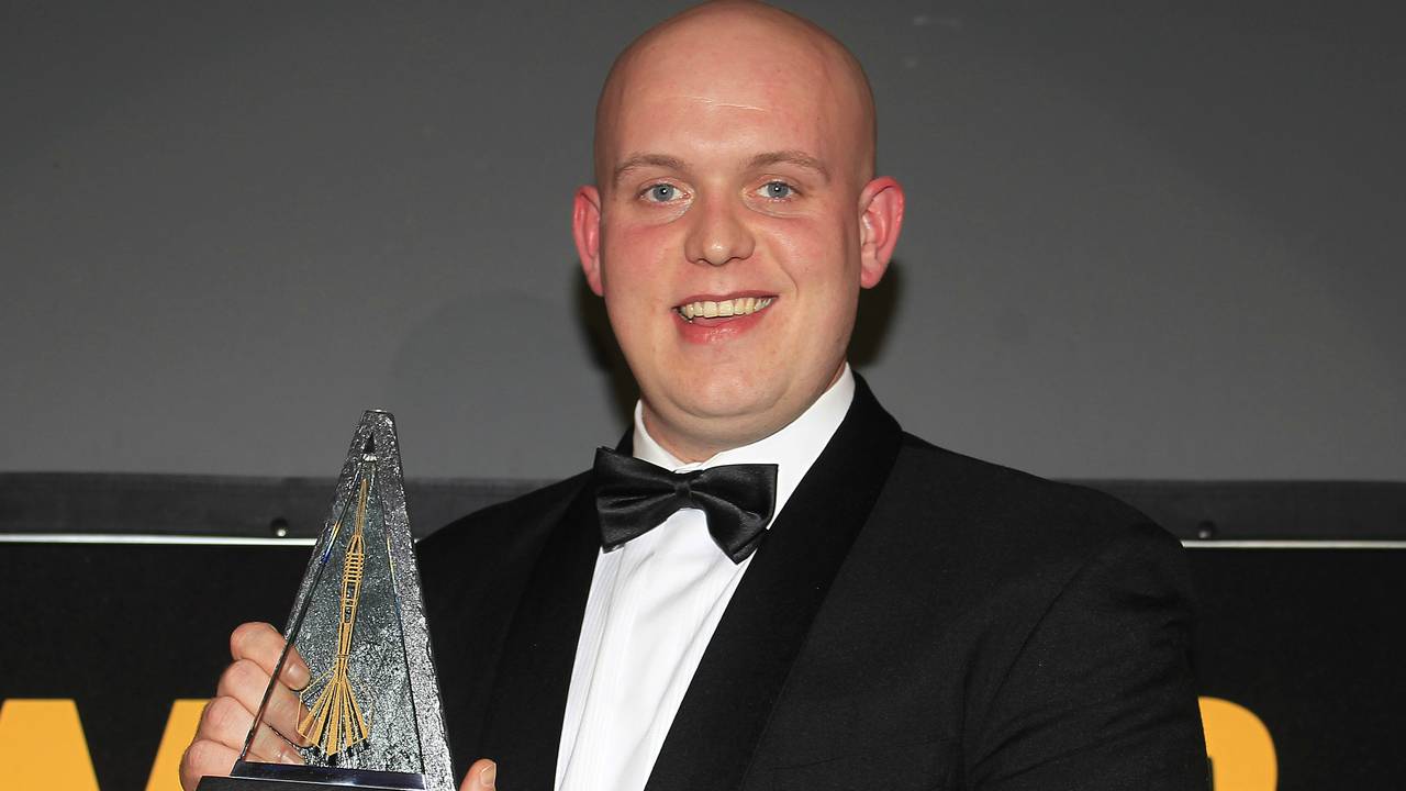 Michael van Gerwen won drie PDC-awards (foto: Lawrence Lustig)