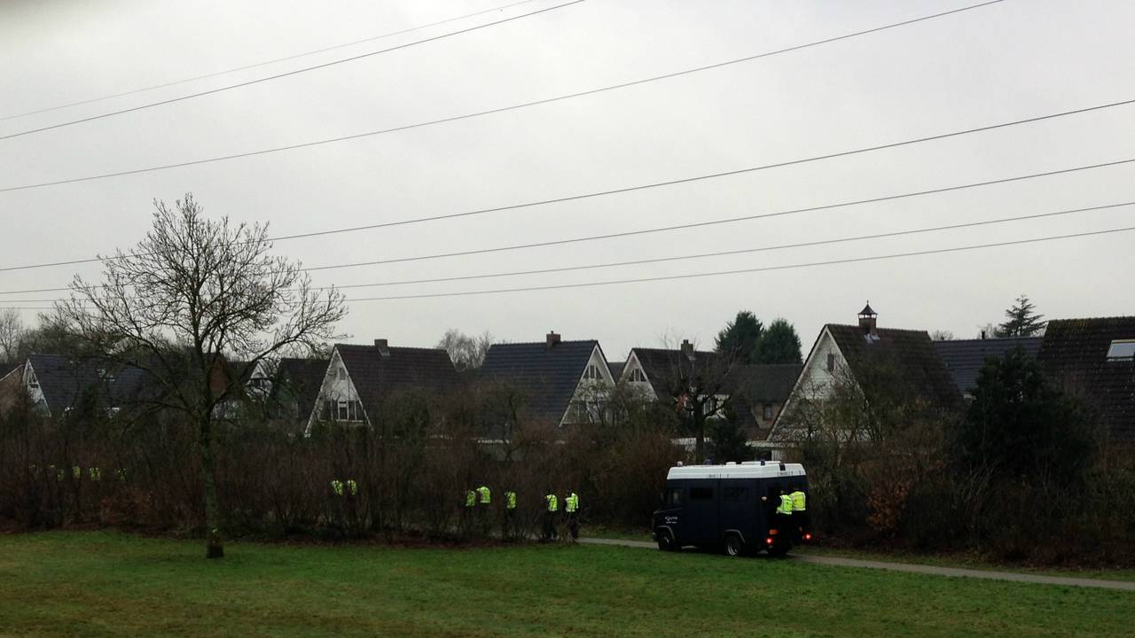 Sporenonderzoek na de vondst van de Enschedese (foto: Brent Nijs).