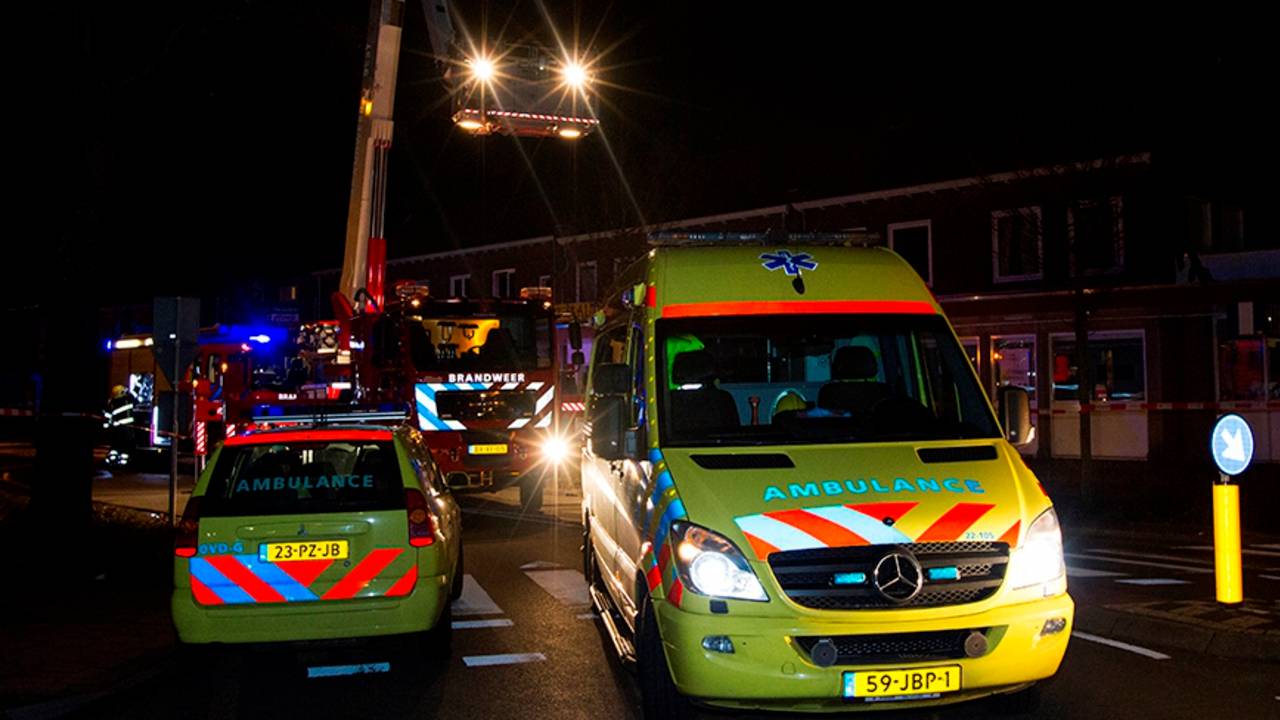 Brand in een bovenwoning in Best (foto: Sander van Gils / SQ Vision).