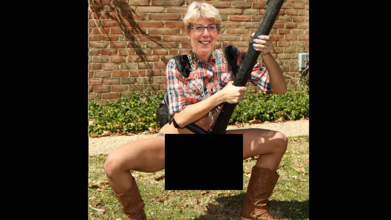 Heleen van Rijnbach met bladblazer