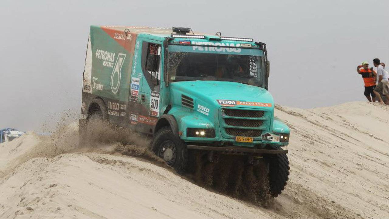 Gerard de Rooy start vol goede moed aan Dakar Rally 'We gaan vol gas