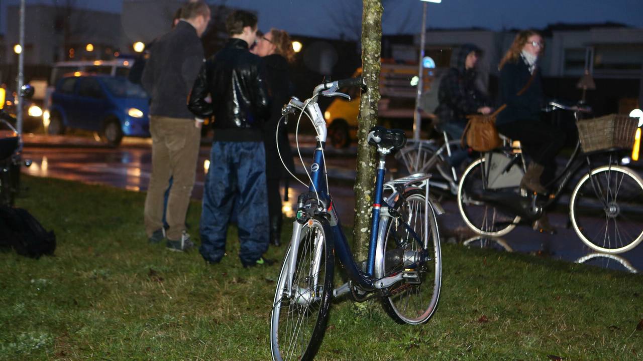 De verwondingen van de fietser zijn onbekend (Foto: FPMB Erik Haverhals)
