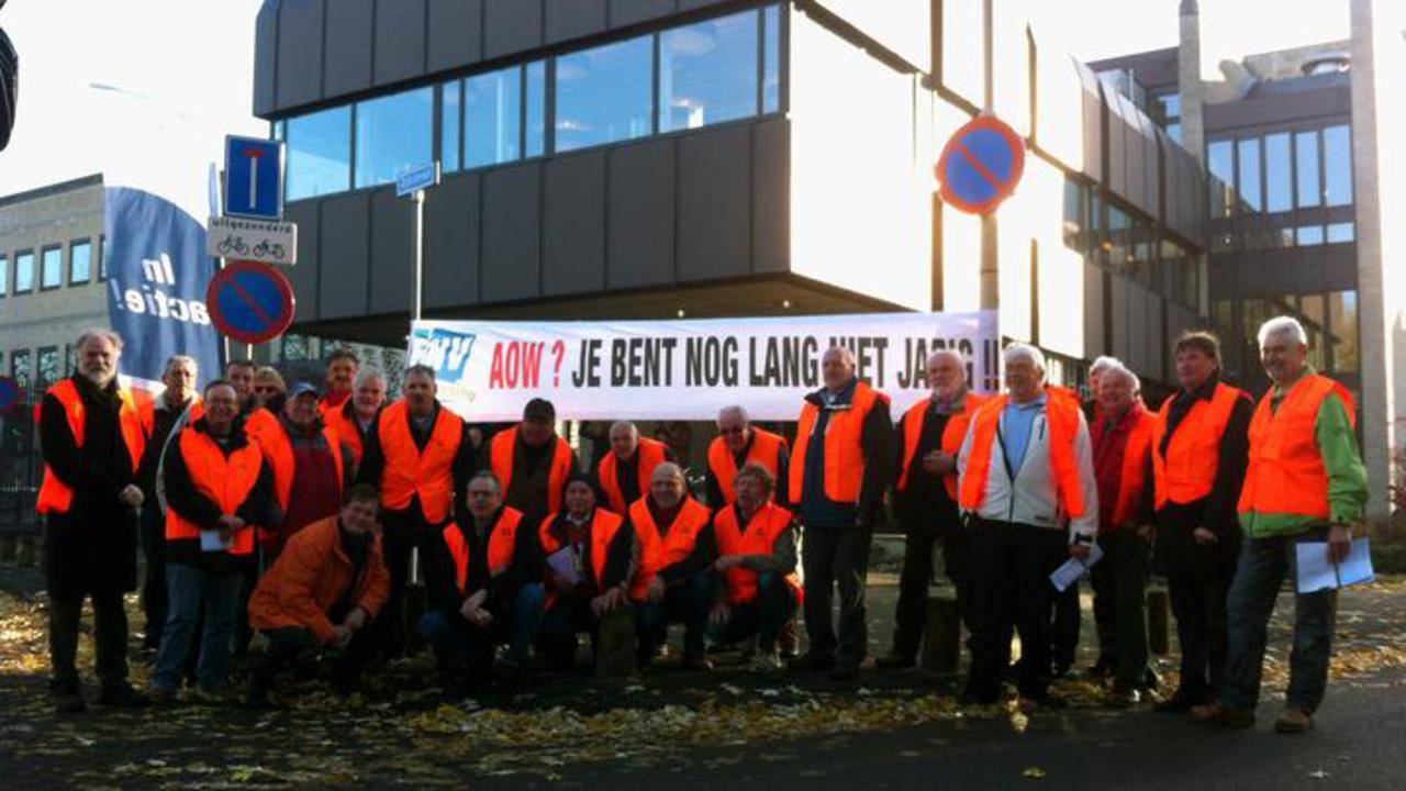 Protest voor de deur van de rechtbank in Breda, november vorig jaar (foto: Raoul Cartens)