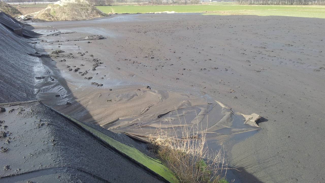 Door een lekkend bassin kwam het bedrijf in het nieuws.