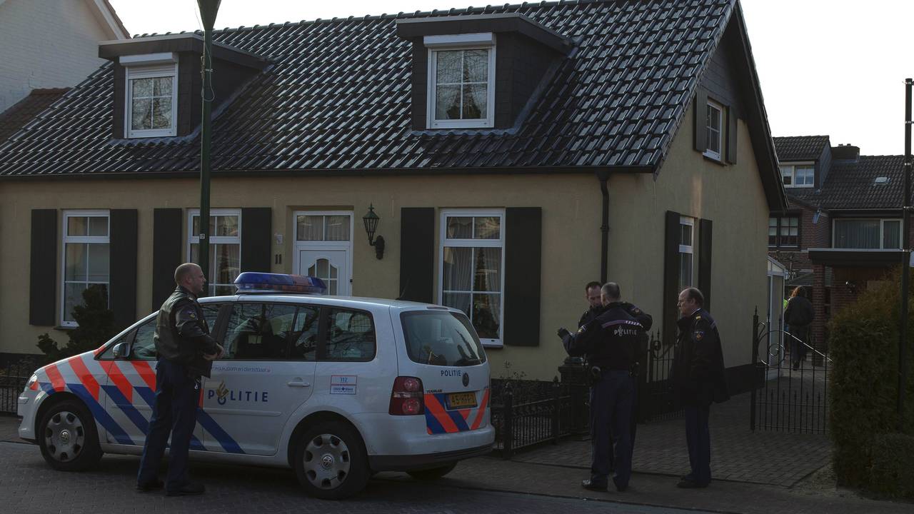 De politie heeft de vrouw opgepakt (foto: Saskia Kusters)
