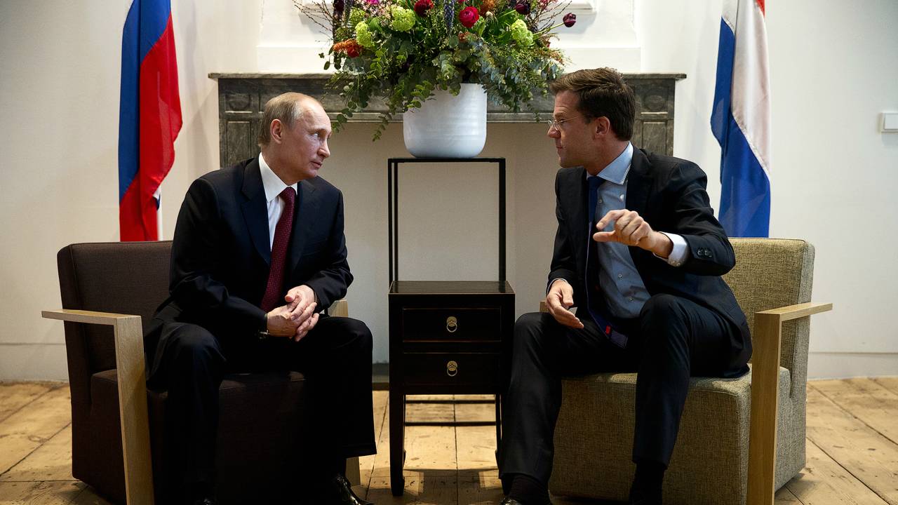 Rutte en Poetin in het Scheepsvaartmuseum (foto: ANP)