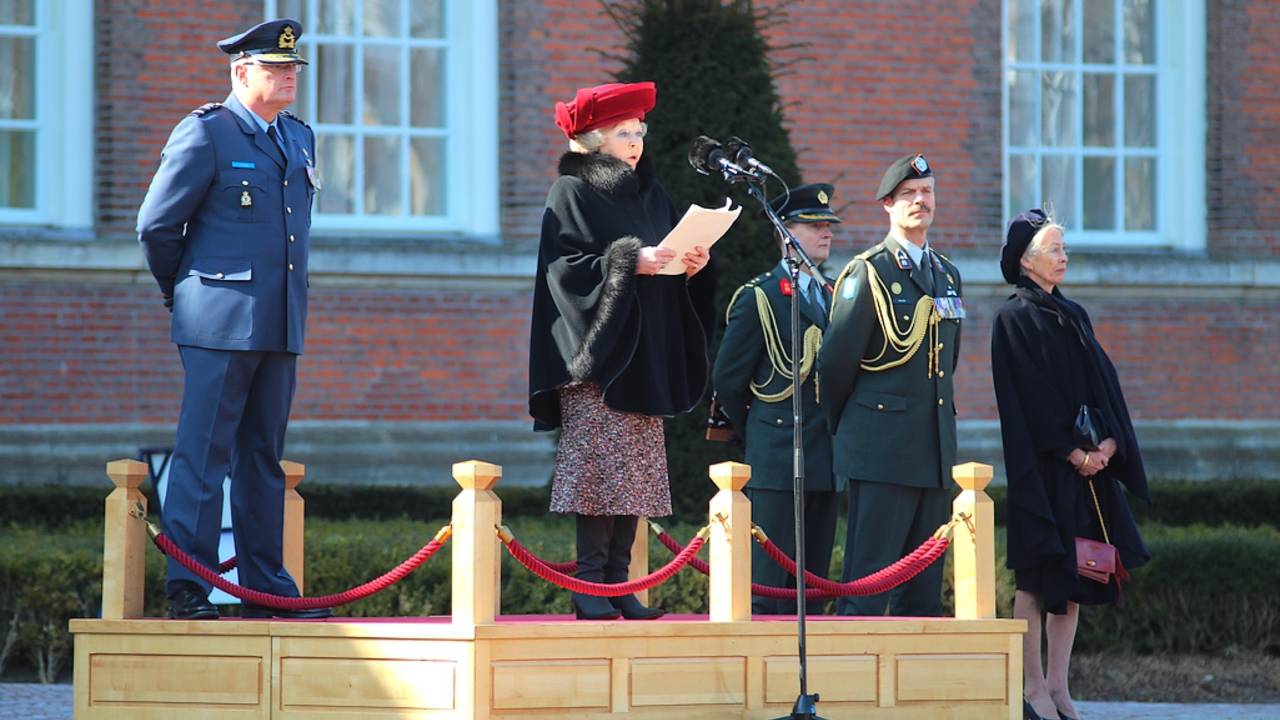 Ga naar slide 1