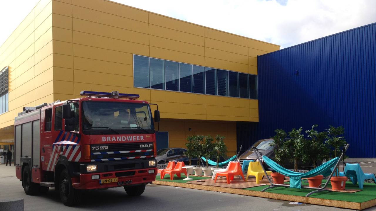 Filiaal IKEA in Son even ontruimd (foto: Rob van Kaathoven)