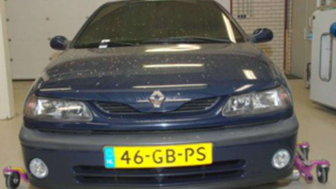 De auto waarin het lichaam lag (foto: politie)