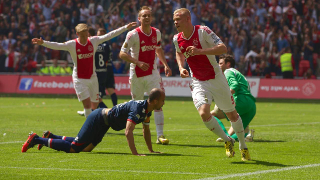 Willem II degradeert tegen landskampioen Ajax Omroep Brabant