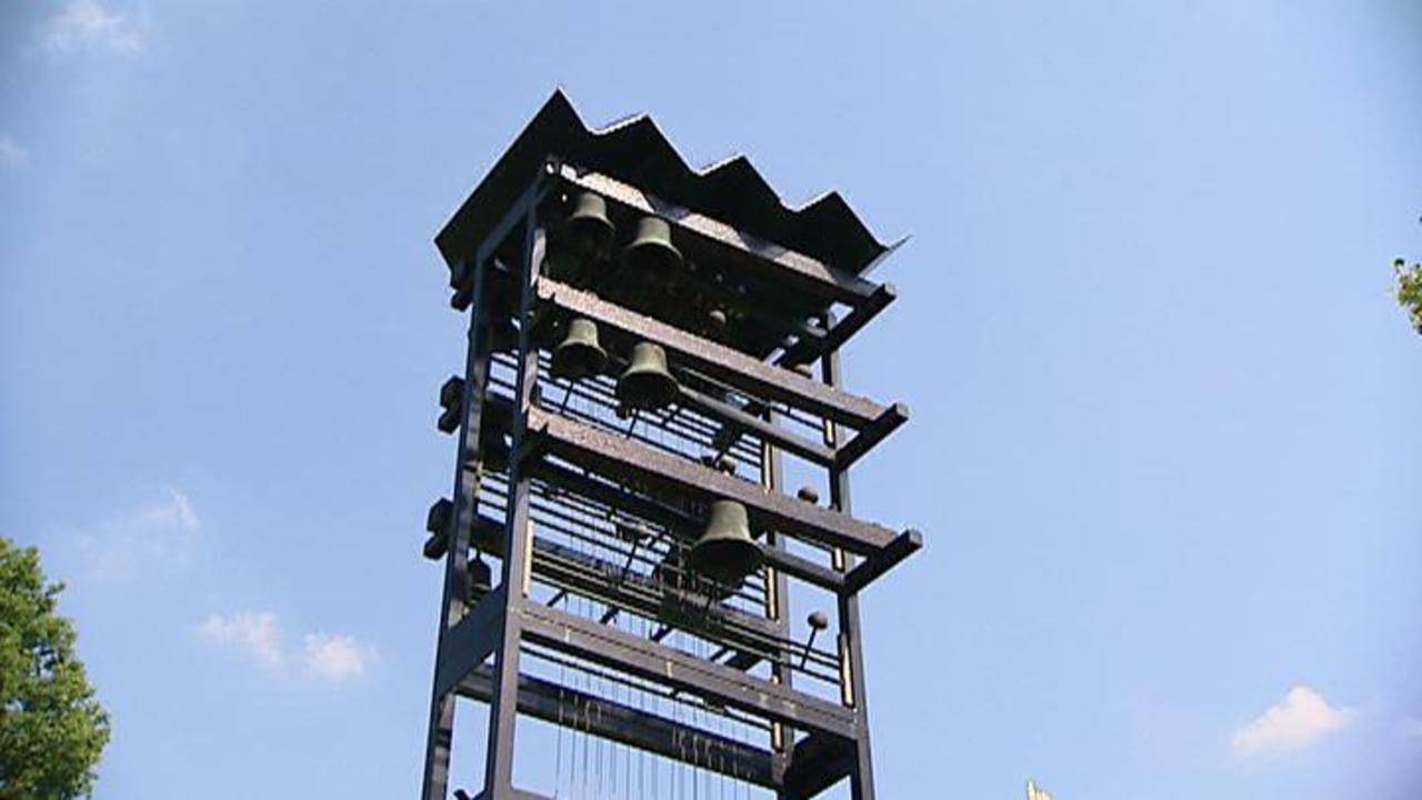 De gemeente Deurne wil het carillon herstellen.