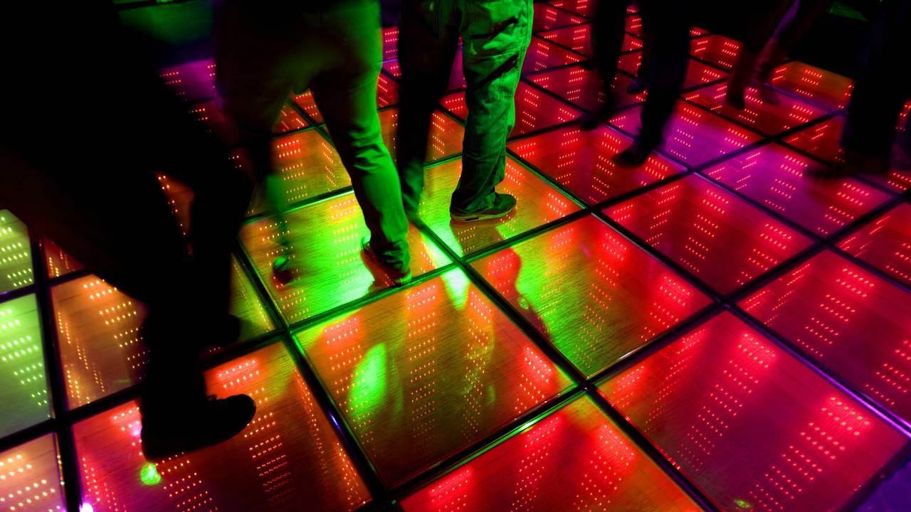 De man werd de disco uitgezet.