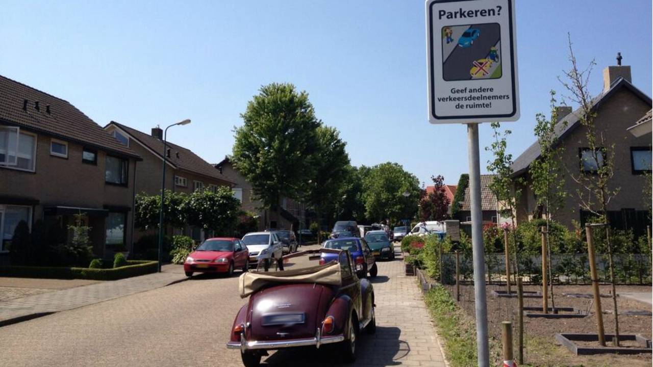 Wat wil je nou? (foto: Dorpslijst Langenboom/Twitter)