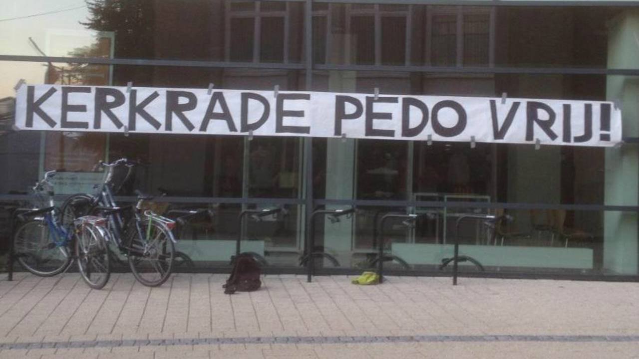 Spandoek van het actiecomité (Foto: L1)