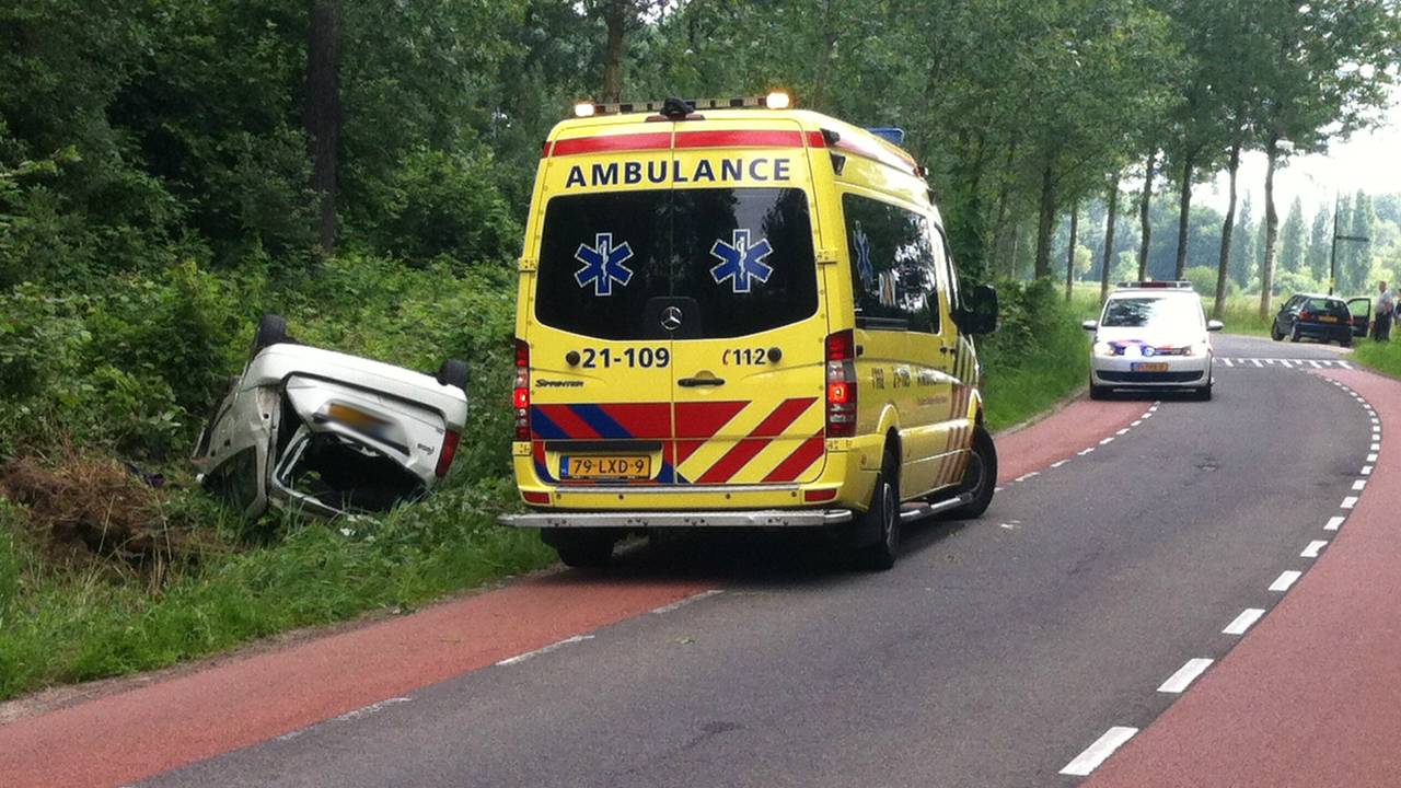 Zwangere vrouw vliegt uit de bocht (foto: Sander van Gils/SQ Vision)