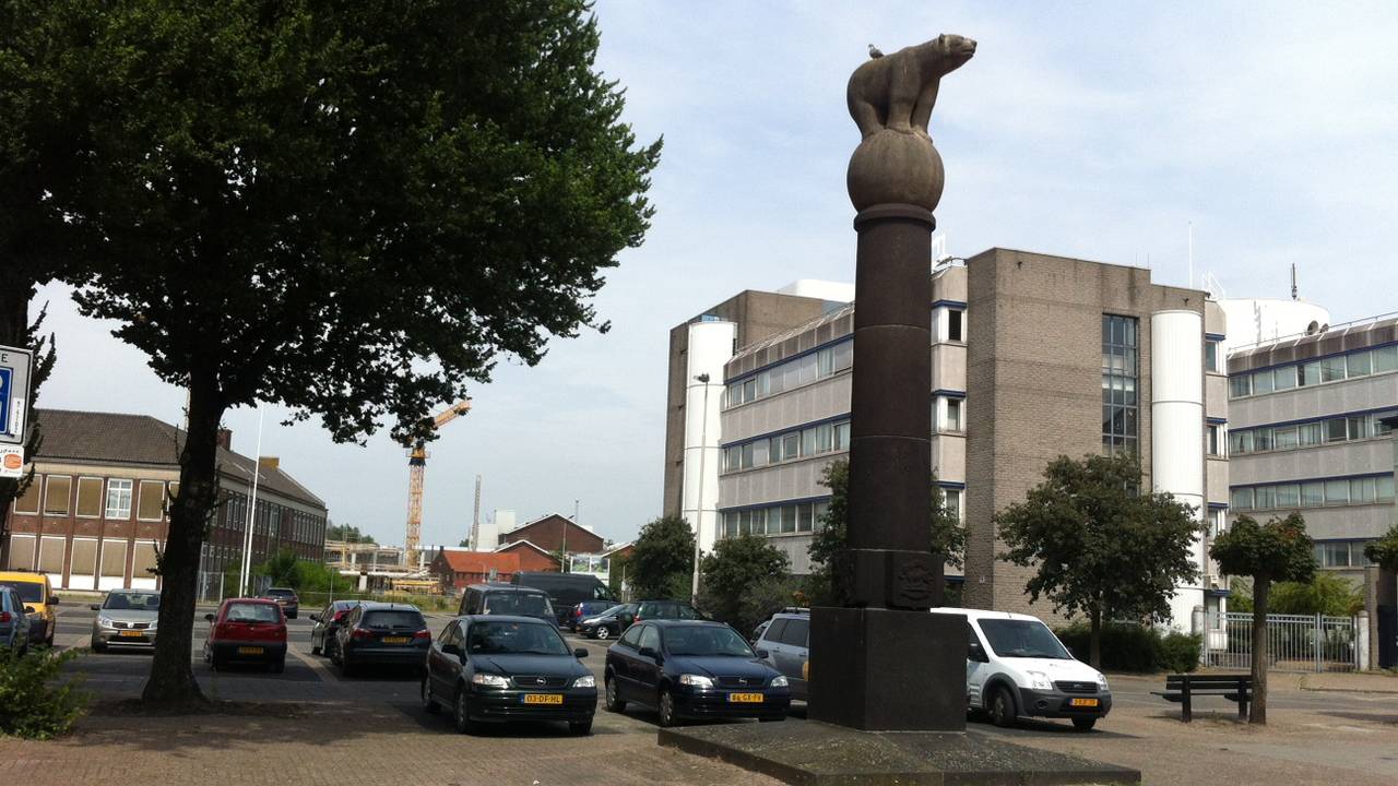 Oorlogsmonument Polar Bear