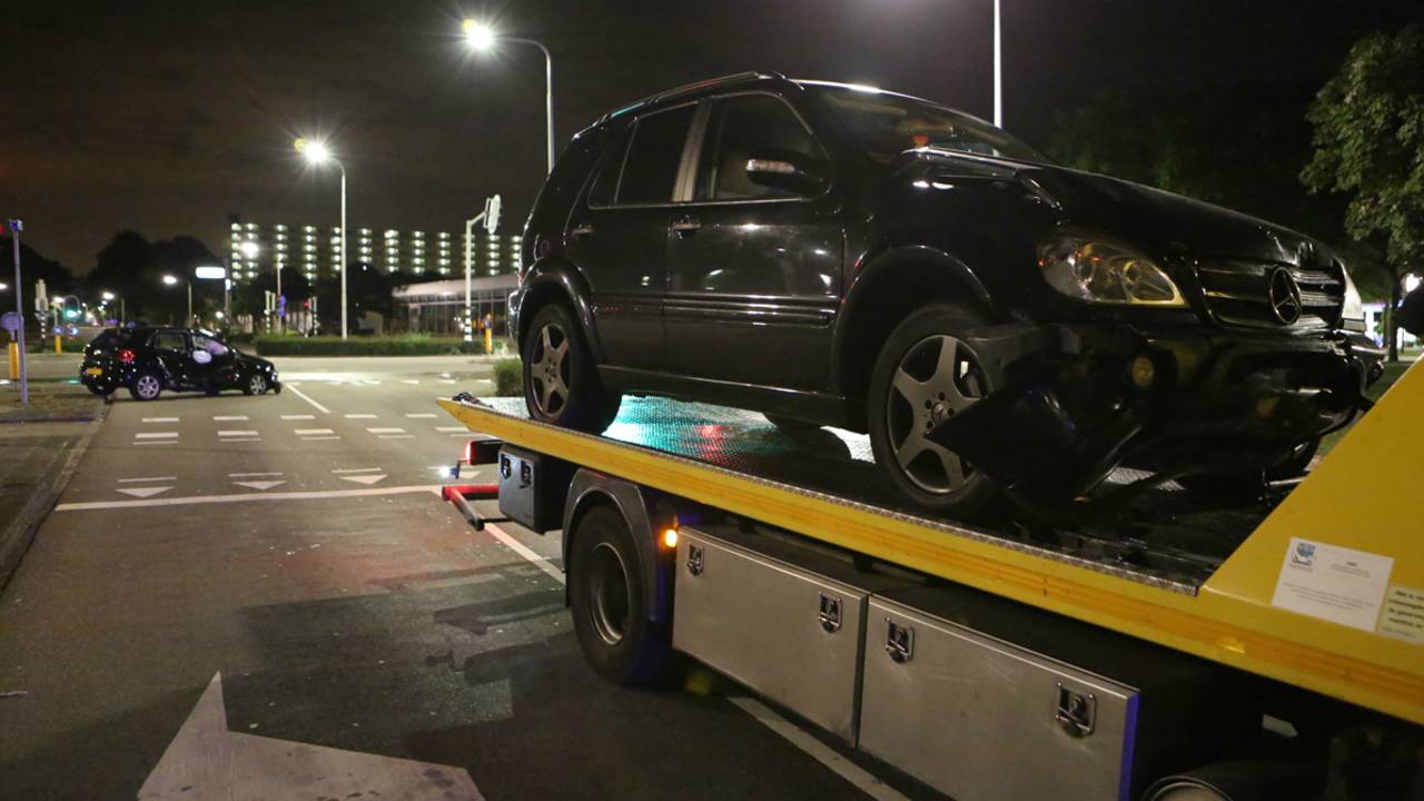 Gewond na ongeluk Bergen op Zoom (foto: Remco de Ruijter)