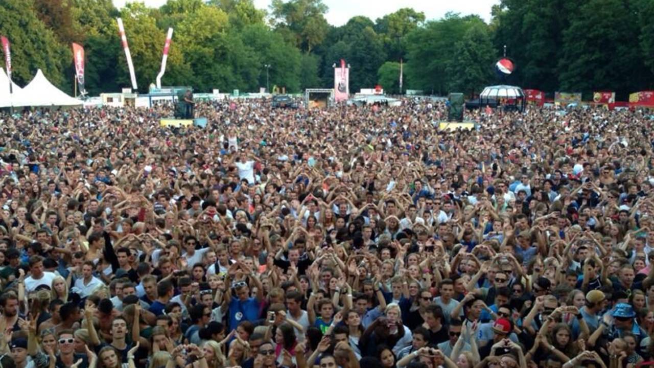 15.000 bezoekers gaan los tijdens Dancetour (Foto: @Ice4uman)